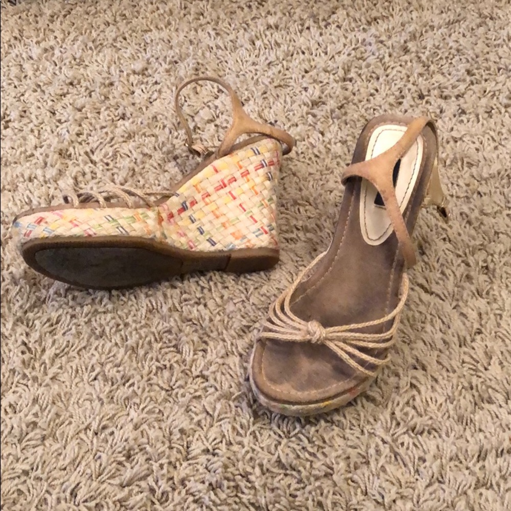 Super cute rainbow weave wedge sandals